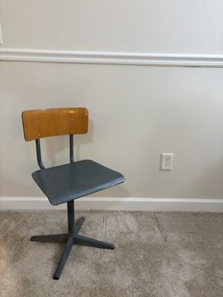 Child Size Desk Chair