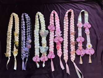 Graduation leis
