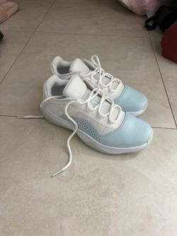 Women’s air jordan 11 comfort lows