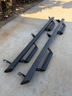 2023 Toyota Tacoma OEM Running Boards / Side Steps