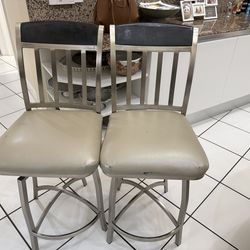 Bar stool chairs