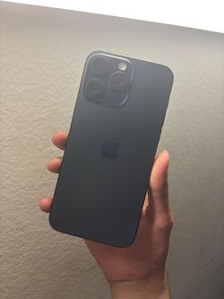 Mint condition Unlocked iPhone 15 Pro Max 256gb