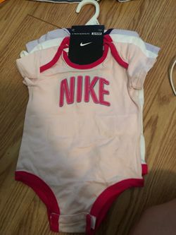 New Nike 3 pack onesie baby girls 3 - 6 months pink white purple teal owl