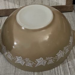 Vintage Pyrex Sandalwood Ivy Bowl