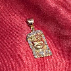10k Yellow Gold Diamond Jesus Head Pendant 0.25 ctw 