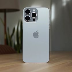 iPhone 15 Pro Max 256GB Unlocked