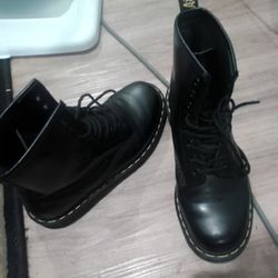 Girls Doc Martins Size 5