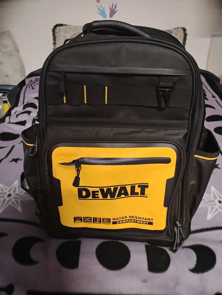 New DeWalt Pro Tools and Organization Backpack