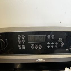 Whirlpool Gold Matching Range and Dishwasher 