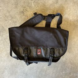 CHROME INDUSTRIES MESSENGER BAG