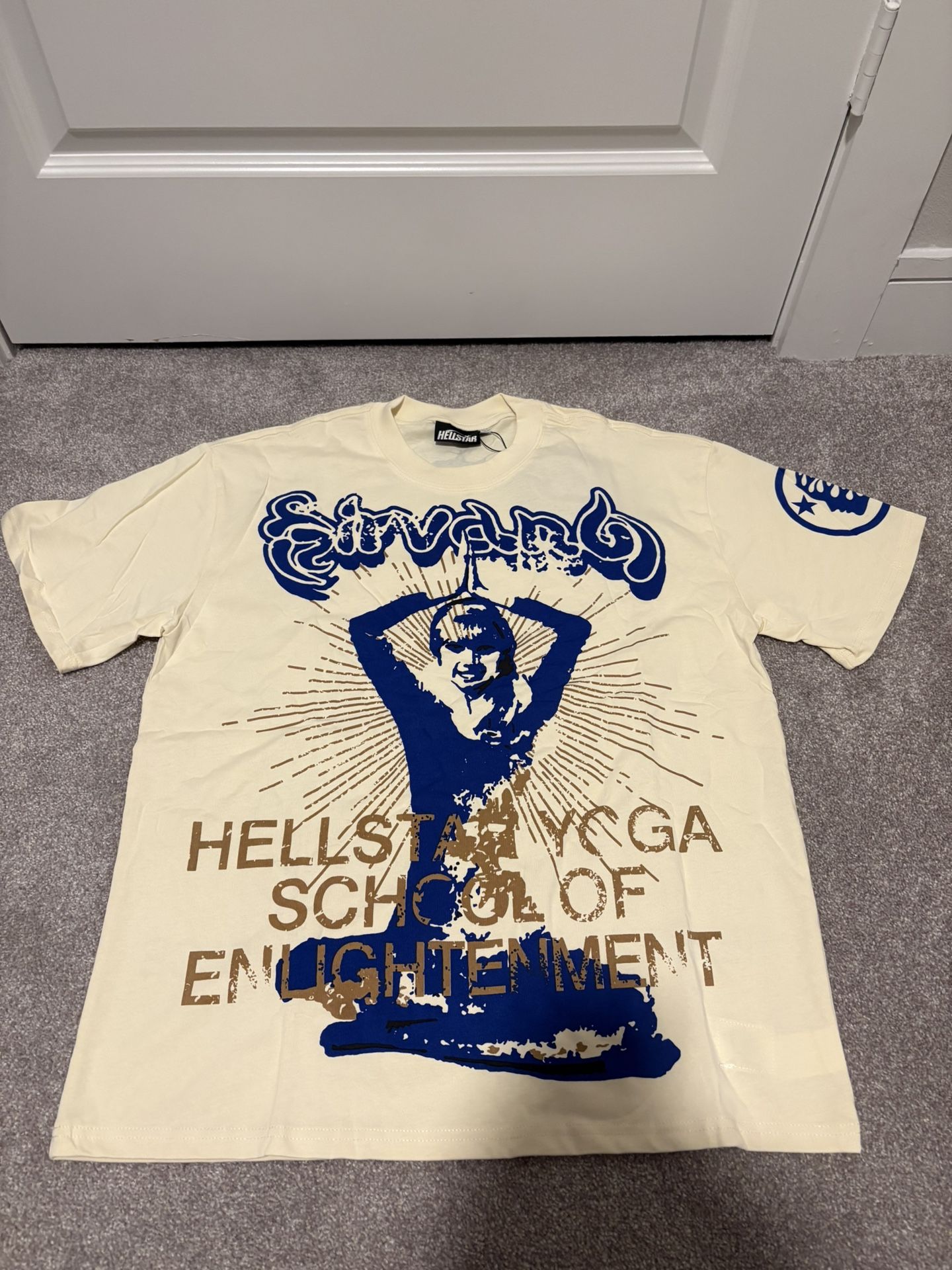 HELLSTAR GRAPHIC T SHIRT MEDIUM