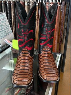 Men’s Boots