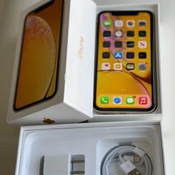 100% Battery Health iPhone XR Unlocked Available In Black/ Red/ Yellow/ White/ Peach Colors In 64GB