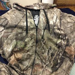 Mossy Oak Camo full zip hoodie