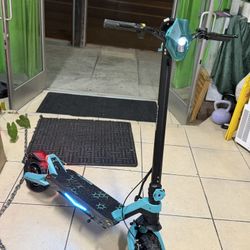 Scoot hop Electric Scooter DUAL MOTOR 35 mph Peak Motor, 1600W, 25 Mile Range, 10" All-Terrain Pneumatic Tires, 265 Lb Max Load, Foldable E-Scooter fo