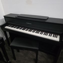 Yamaha CLP785 Digital Upright 
