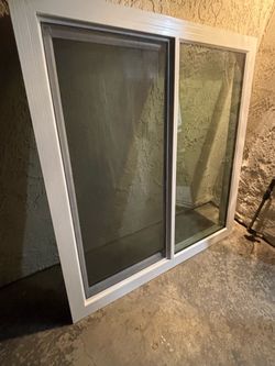 Ventana doble vidrio retro 47”de ancho x 49” de altura