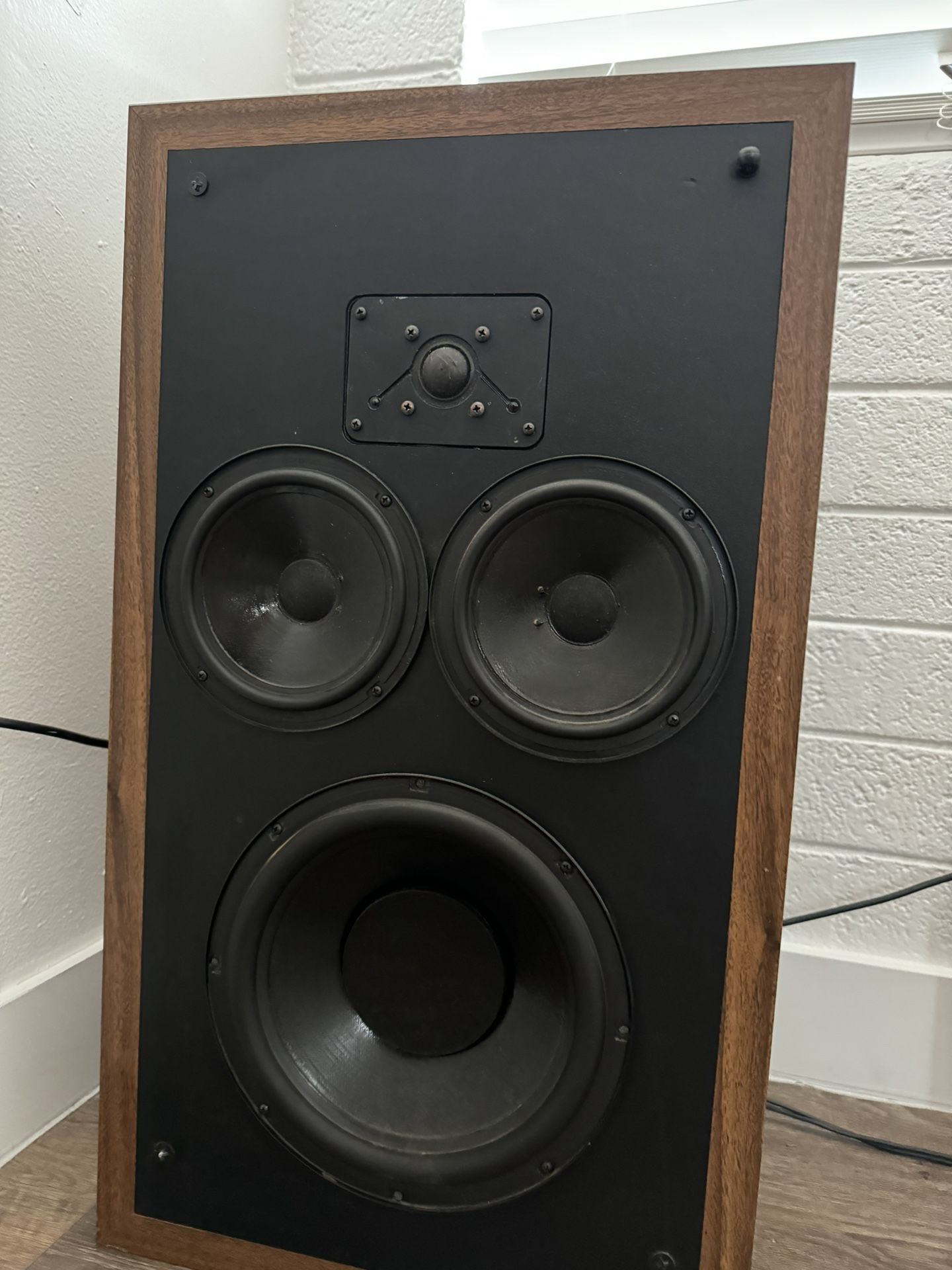 Polk Monitor 10a Peerless Speakers for Sale in Phoenix, AZ OfferUp