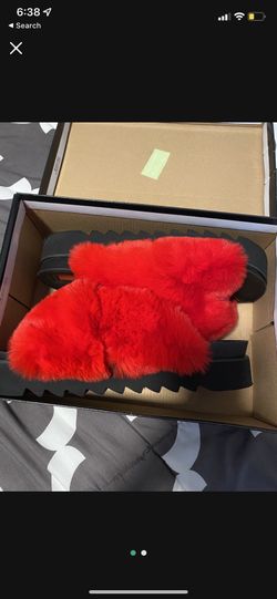 Women Fur Slides