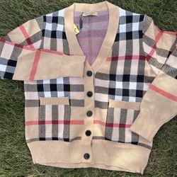 BB button Down sweater