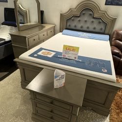 Gorgeous Frisco Queen Bed Set!$799!*SAME DAY DELIVERY*NO CREDIT NEEDED*EASY FINANCING*HUGE SALE*