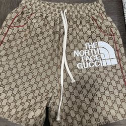 Gucci x The North Face Shorts Beige/Ebony