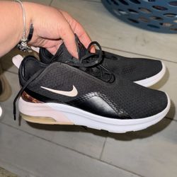 Women’s Nike Shoes 