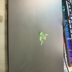 Razer blade 15(2021)