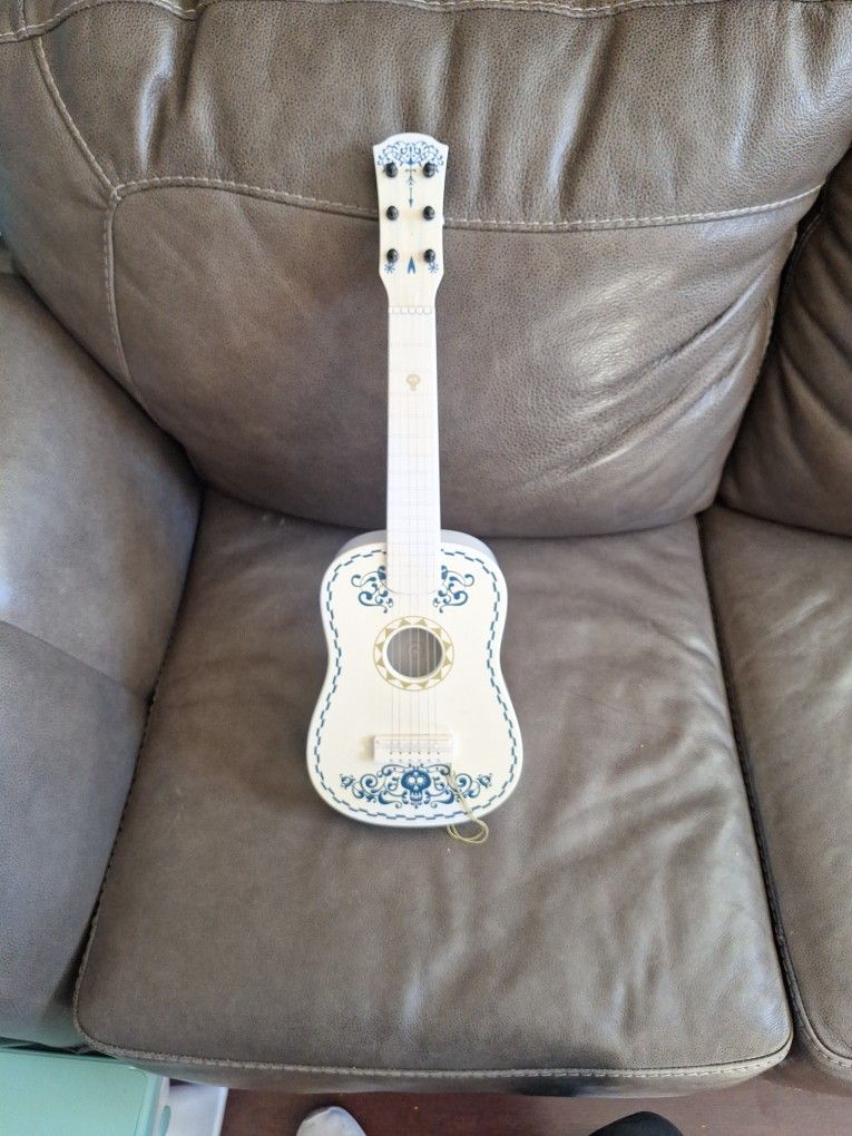 Disney Coco Miguel Guitar