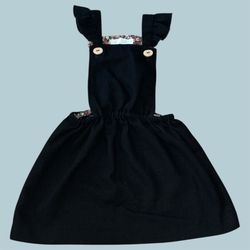 Zara black wool overalls Dress size 3-4 years or 104 cm  Has a floral inside layer and wooden buttons with frilled shoulders. Excellent used condition
