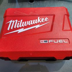 Milwaukee Case