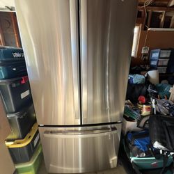 GE 24.7 cu. ft. French Door Refrigerator in Fingerprint Resistant Stainless Steel, ENERGY STAR