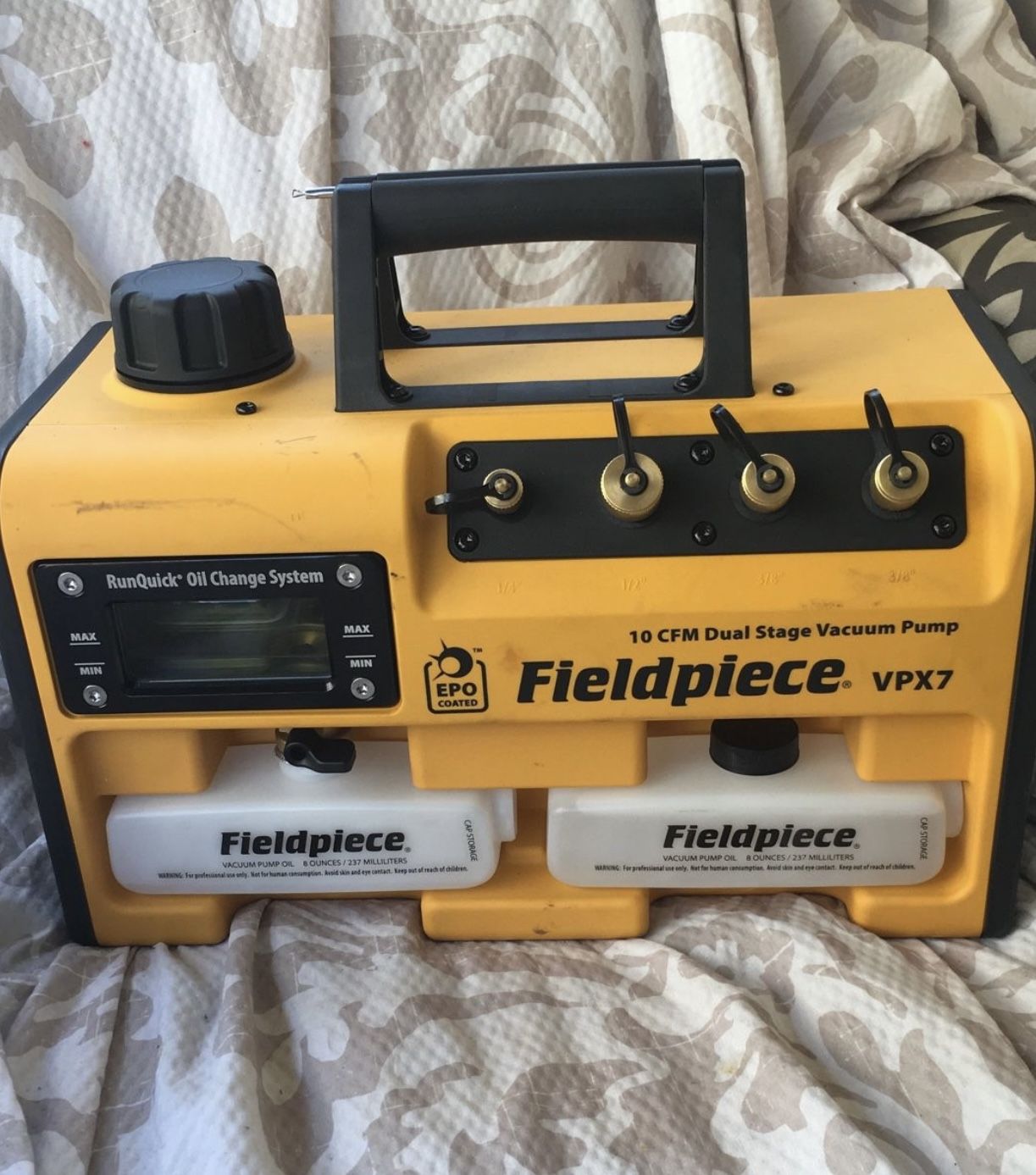Fieldpiece VPX7 Vacuum Pump