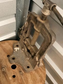Pipe vise Early 20th century
