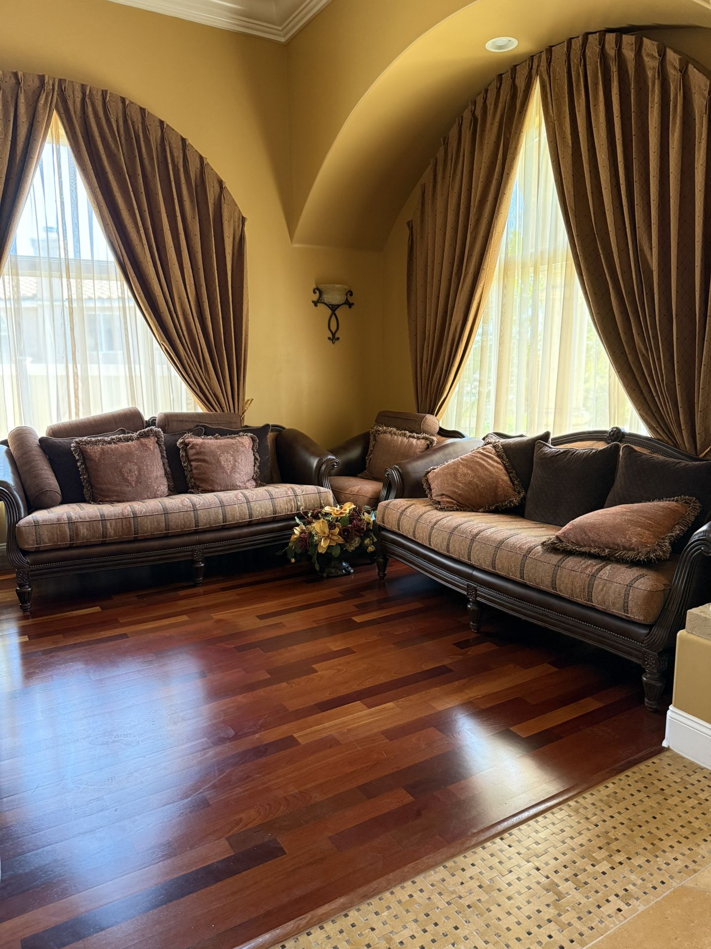 Sofa Set