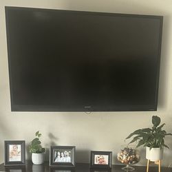 65 Inch LED TV