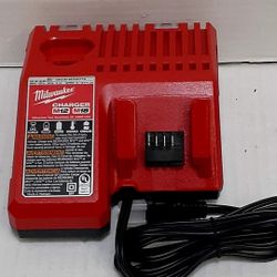 Milwaukee M12 and M18 12-Volt/18-Volt Lithium-Ion Multi-Voltage Battery Charger
Brand New 
