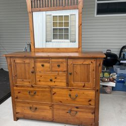 Solid Wood Dresser W/Mirror