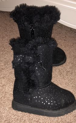 Cute little girl boots size 5