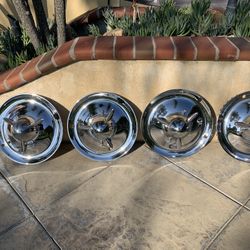 Nice Set Of 15’S  Hubcaps For Chevy’s 