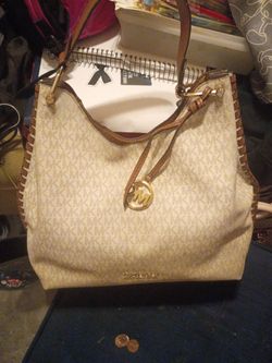 Michael kors purse