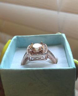 Beautiful Rose Gold Ring