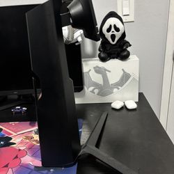 Ultra Gear Monitor Stand 