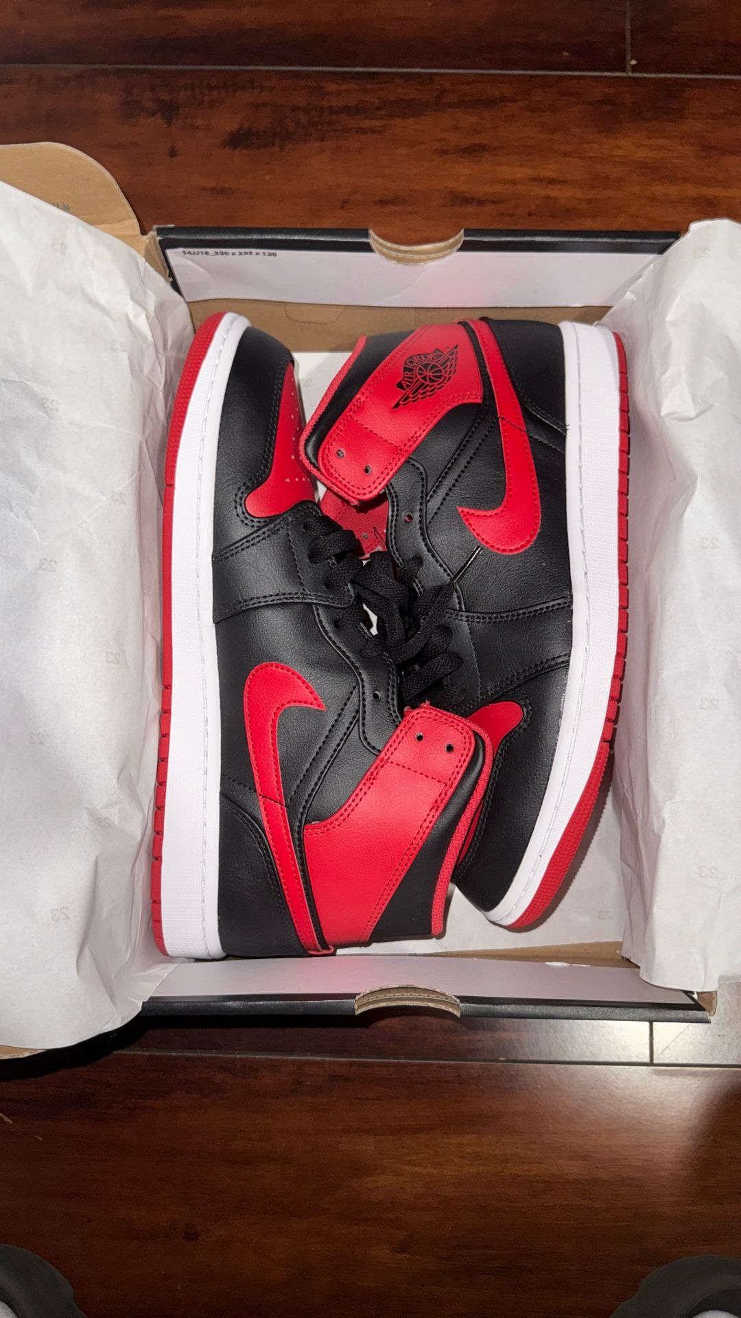 Jordan 1 Mid
