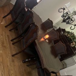 Excellent Quality Dining Table 