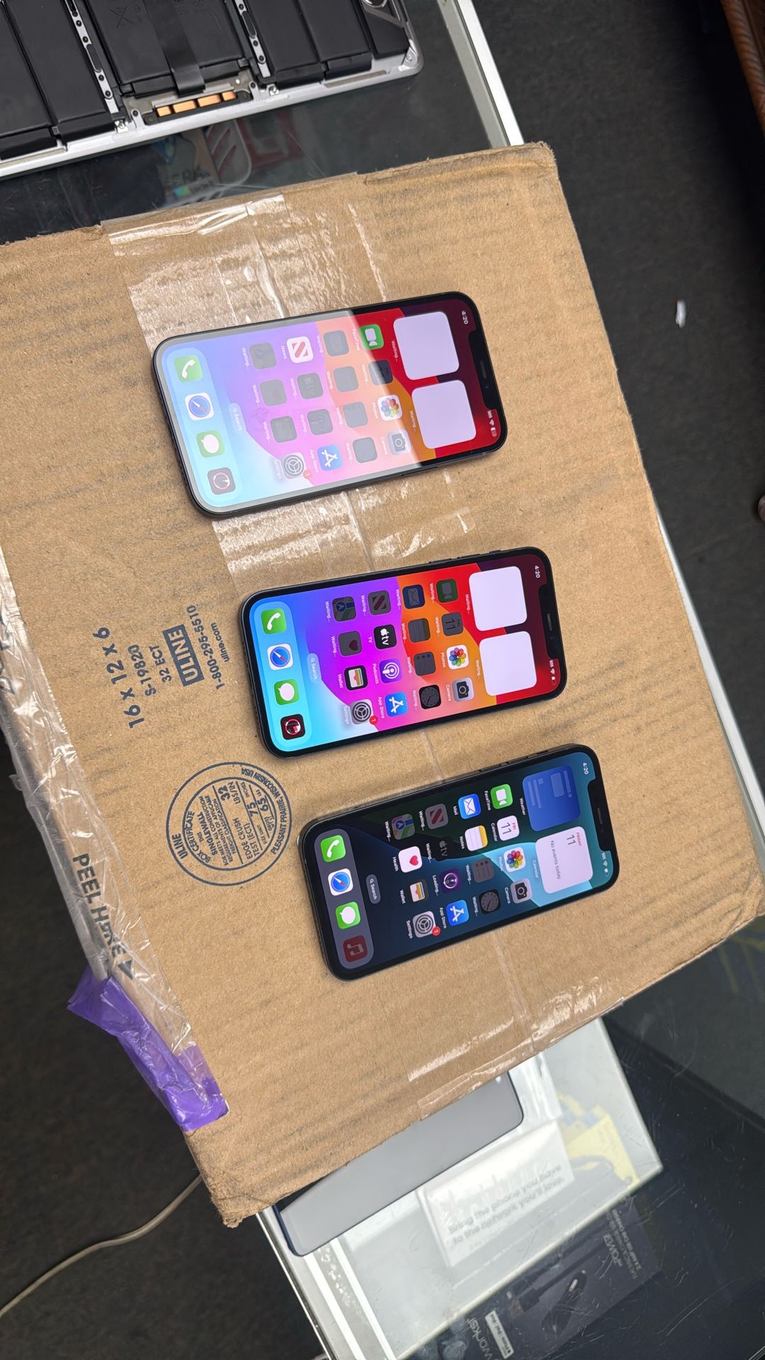 iPhone 12 Metropcs Only (like new) 
