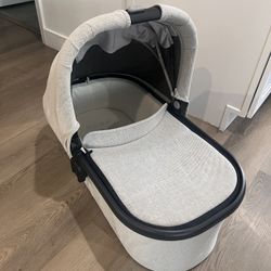 Uppababy V2 Bassinet 