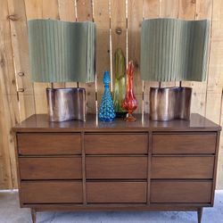 Mid Century Vintage Set Of Two Lamps 