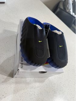 Nike Mind 001 Flyknit Slide Hyper Royal Black
