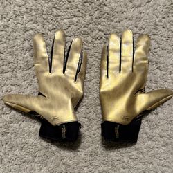 Under Armour Men's F9 Nitro Football Gloves Black & Gold